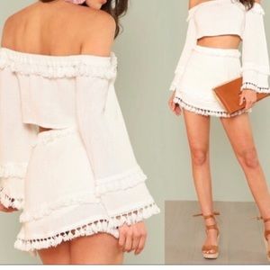 Skylar + Madison sz L two piece fringe set white